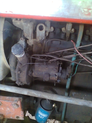 ขายรถไถแมสซี่ 185 เพลาเหลี่ยม พร้อมใช้ ขายรถไถแมสซี่ 185 เพลาเหลี่ยม พร้อมใช้