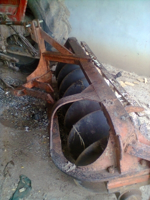 ขายรถไถแมสซี่ 185 เพลาเหลี่ยม พร้อมใช้ ขายรถไถแมสซี่ 185 เพลาเหลี่ยม พร้อมใช้