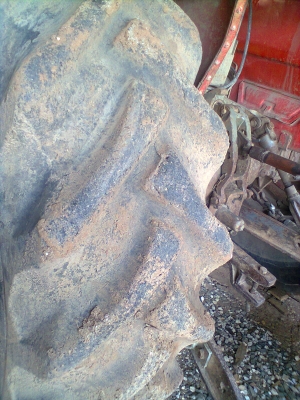 ขายรถไถแมสซี่ 185 เพลาเหลี่ยม พร้อมใช้ ขายรถไถแมสซี่ 185 เพลาเหลี่ยม พร้อมใช้