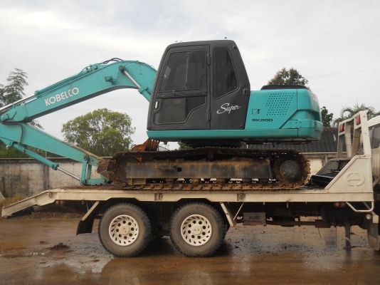 ขายรถหกล้ออีโน่ 150 เเรง  วิ่งได้  หมื่นกว้าพันกว่ากิโล  ราคาพอคุยได้ครับ