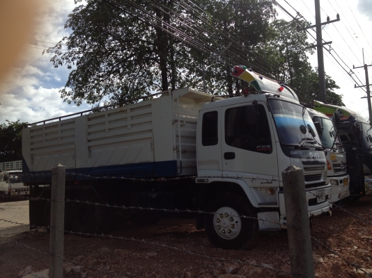 ISUZU DECA 320 hp MAXLOAD กระบะบรรทุกดรั้มพ์ รถสวย