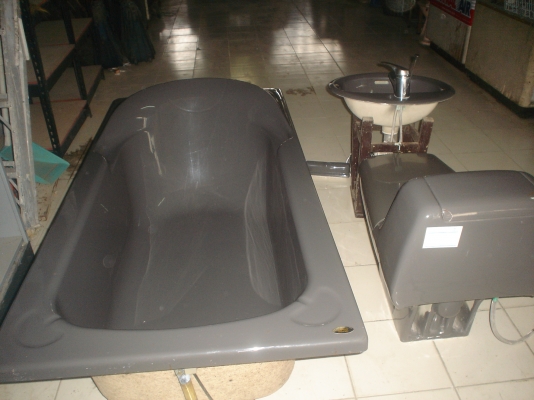 น้องรัตนะหนุ่มเมืองใต้**ขอบคุณครับ**สุขภัณฑ์  ตามที่เห็น   เป็นของมาตรฐาน  ยี่ห้อนิยม  เทรนดีมากๆๆ