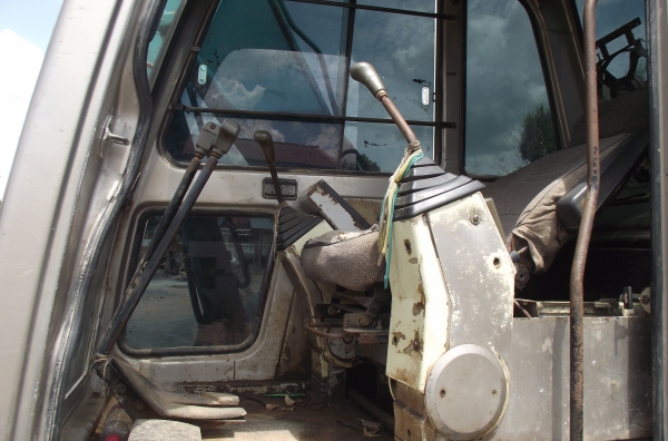 ขายด่วนรถแบคโฮ kobelco sk120 mark tree