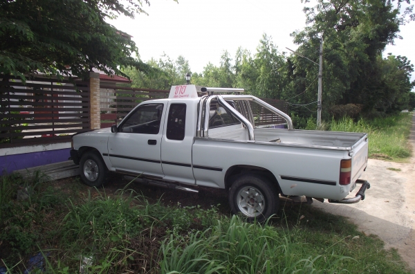 ขายด่วน toyota mighty x  สภาพสวย