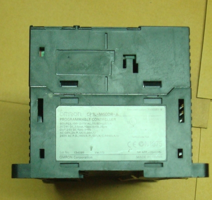 ขาย PLC OMRON CP1L-M60DR-A 3000 บาท ขาย PLC OMRON CP1L-M60DR-A 3000 บาท