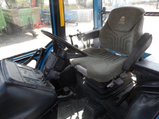 รถไถฟอร์ด 7810 สนใจติดต่อ 089-5285506