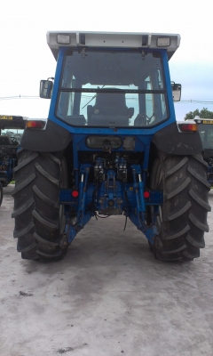 รถไถฟอร์ด 7810 สนใจติดต่อ 089-5285506