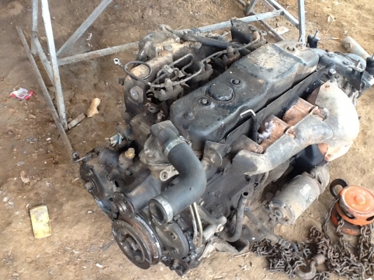 ขายด่วนเครื่อง 4BE1 พร้อมใช้งานปั้มแถวมีใบคลุมเครื่อง 110HPไม่มีเกียร์