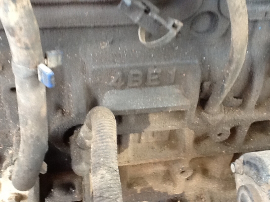 ขายด่วนเครื่อง 4BE1 พร้อมใช้งานปั้มแถวมีใบคลุมเครื่อง 110HPไม่มีเกียร์