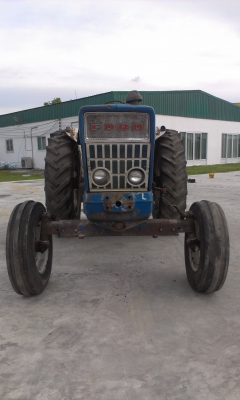 ฟอร์ด 5000 สนใจติดต่อ 089-5285506