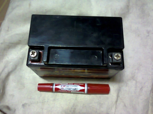 แบตเตอรี่ 12v 9 a สภาพดี๊ ดี  ไฟแร๊ง แรง