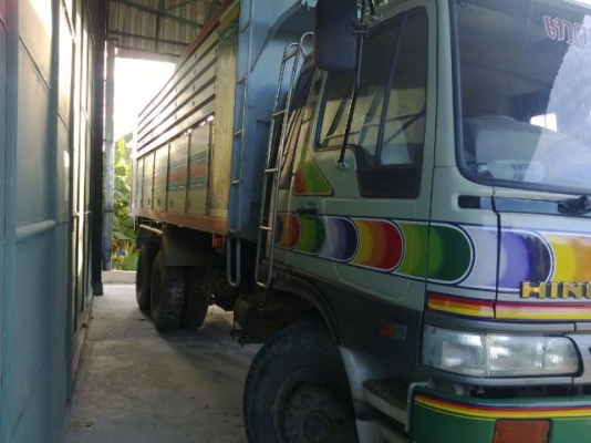 ขายรถบรรทุกสิบล้อดั๊มพ์ HINO 1J เครื่อง 210 แรง ด.มิเนียม ทะเบียนพร้อม