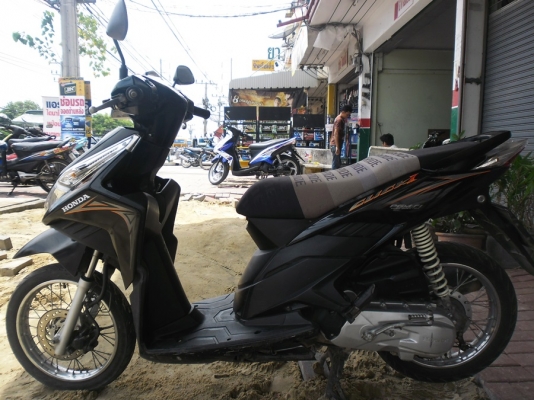 ขายถูกๆคลิ๊กไอปี52รถบ้านเดิมๆเครื่่องแน่นๆภาษีไม่ขาดเอกสารครบ