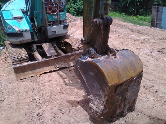 ขาย..รถขุด KOBELCO SK50 UR-2