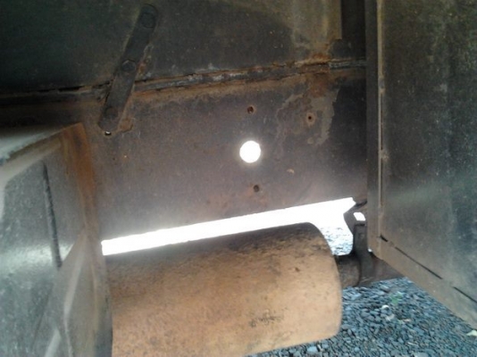 ***ขายแล้วครับขอบคุณ Truck2hand **ปรับราคา (เพิ่มรูปคัสซี) ขาย 6ล้อใหญ่ อดีตรถฉายหนัง ราคาเบาๆ ISUZU JCM 145HP เครื่อง6BB 145HP แห้งดี ไม่เยิ้มติดง่าย อึดทน ช่วงล่างแน่นคัสซีดี มีบวมช่วงปลายหลังหูแหนบหลังไปและบวมซับใน(ตามรูป)แต่ทั้งเส้นถือว่าดีช่วงกลางไปห