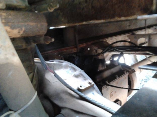 ***ขายแล้วครับขอบคุณ Truck2hand **ปรับราคา (เพิ่มรูปคัสซี) ขาย 6ล้อใหญ่ อดีตรถฉายหนัง ราคาเบาๆ ISUZU JCM 145HP เครื่อง6BB 145HP แห้งดี ไม่เยิ้มติดง่าย อึดทน ช่วงล่างแน่นคัสซีดี มีบวมช่วงปลายหลังหูแหนบหลังไปและบวมซับใน(ตามรูป)แต่ทั้งเส้นถือว่าดีช่วงกลางไปห