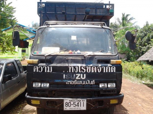 ***ขายแล้วครับขอบคุณ Truck2hand **ปรับราคา (เพิ่มรูปคัสซี) ขาย 6ล้อใหญ่ อดีตรถฉายหนัง ราคาเบาๆ ISUZU JCM 145HP เครื่อง6BB 145HP แห้งดี ไม่เยิ้มติดง่าย อึดทน ช่วงล่างแน่นคัสซีดี มีบวมช่วงปลายหลังหูแหนบหลังไปและบวมซับใน(ตามรูป)แต่ทั้งเส้นถือว่าดีช่วงกลางไปห