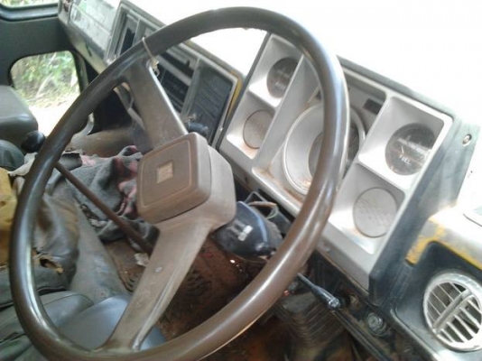 ***ขายแล้วครับขอบคุณ Truck2hand **ปรับราคา (เพิ่มรูปคัสซี) ขาย 6ล้อใหญ่ อดีตรถฉายหนัง ราคาเบาๆ ISUZU JCM 145HP เครื่อง6BB 145HP แห้งดี ไม่เยิ้มติดง่าย อึดทน ช่วงล่างแน่นคัสซีดี มีบวมช่วงปลายหลังหูแหนบหลังไปและบวมซับใน(ตามรูป)แต่ทั้งเส้นถือว่าดีช่วงกลางไปห