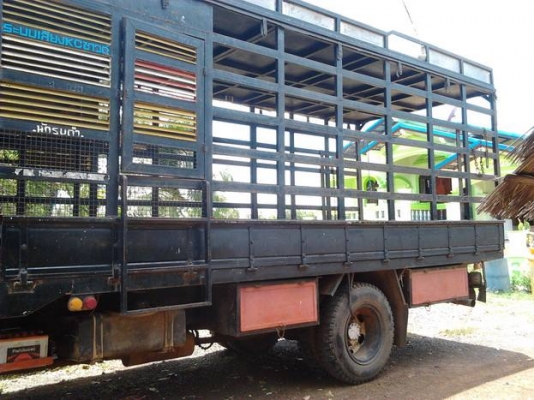 ***ขายแล้วครับขอบคุณ Truck2hand **ปรับราคา (เพิ่มรูปคัสซี) ขาย 6ล้อใหญ่ อดีตรถฉายหนัง ราคาเบาๆ ISUZU JCM 145HP เครื่อง6BB 145HP แห้งดี ไม่เยิ้มติดง่าย อึดทน ช่วงล่างแน่นคัสซีดี มีบวมช่วงปลายหลังหูแหนบหลังไปและบวมซับใน(ตามรูป)แต่ทั้งเส้นถือว่าดีช่วงกลางไปห