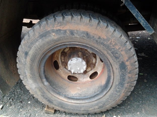 ***ขายแล้วครับขอบคุณ Truck2hand **ปรับราคา (เพิ่มรูปคัสซี) ขาย 6ล้อใหญ่ อดีตรถฉายหนัง ราคาเบาๆ ISUZU JCM 145HP เครื่อง6BB 145HP แห้งดี ไม่เยิ้มติดง่าย อึดทน ช่วงล่างแน่นคัสซีดี มีบวมช่วงปลายหลังหูแหนบหลังไปและบวมซับใน(ตามรูป)แต่ทั้งเส้นถือว่าดีช่วงกลางไปห