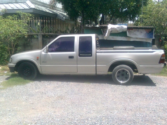 รถกระบะอีซูซุดร้ากอน