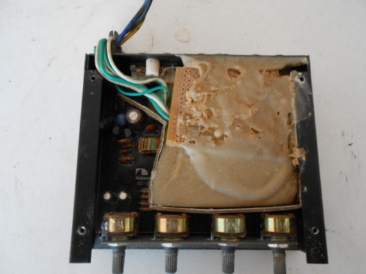 ครอส นากา EC 200