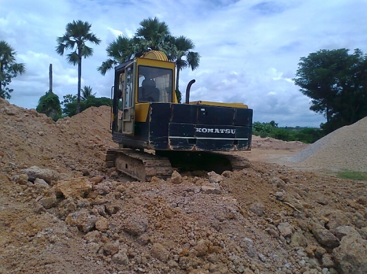 ขาย..รถขุด KOMATSU PC60-3 รถสวย พร้อมใช้งาน