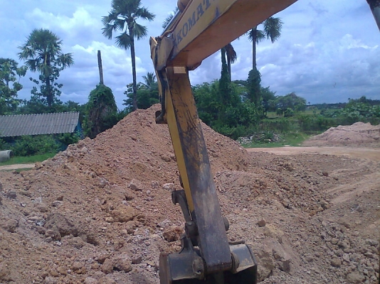 ขาย..รถขุด KOMATSU PC60-3 รถสวย พร้อมใช้งาน