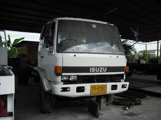 อีซูซุ 6 ล้อ หัว Rocky + ครัชซีน