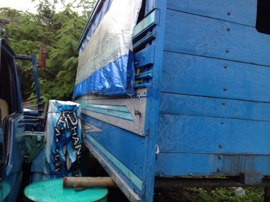 กระบะสองแถว สำหรับใส่รถโดยสารรูปทรงแบบสองแถวอันดามัน