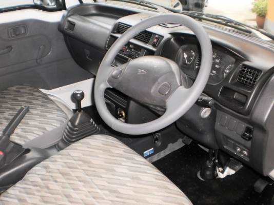 2011 DAIHATSU HIJET S200V