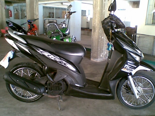 ขาย honda คลิก ปี50 สีดำ สภาพเดิมๆ ชุดสีสวย ล้อเดิม เครืองดี ทะเบียนเต็ม