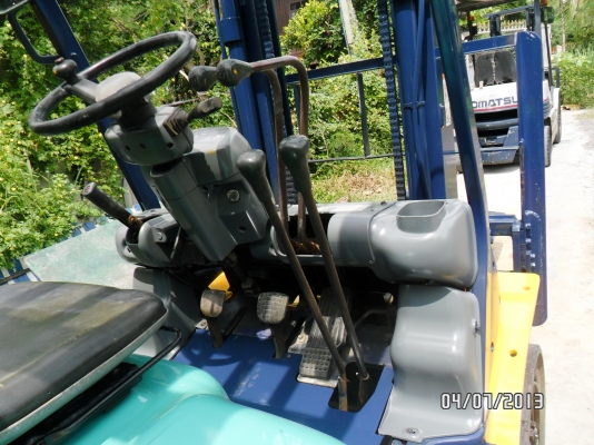 ขายโฟร์คลิฟท์KOMATSU:FG25-12งาหมุนสไลด์นำเข้าจากญี่ปุ่นไม่เคยใช้งานในไทย