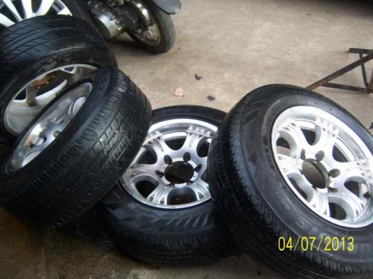 ขายแม็กขอบ 15x7.5   6รู  1ชุด