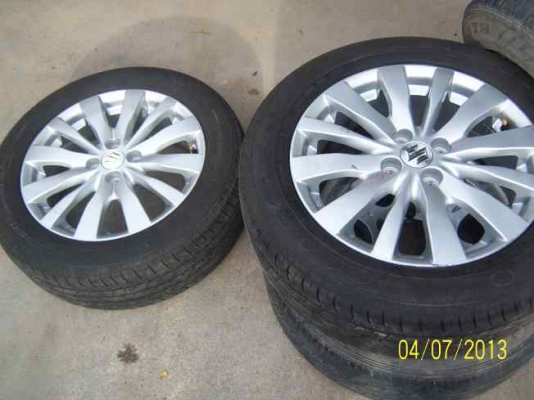 ขายแม็ก 16  SUZUKI Swiff  พร้อมยาง ปี 11  1ชุด