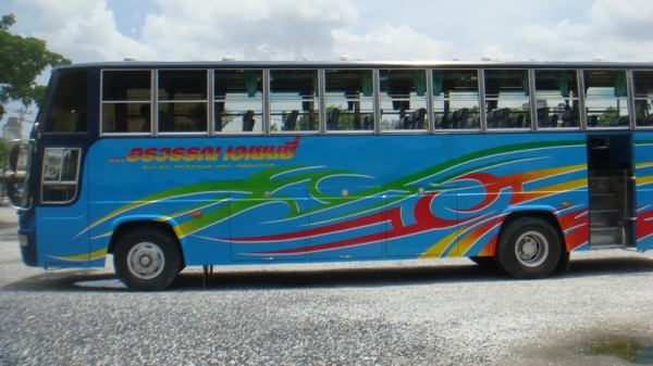 บัส พัดลมขับดี เครื่องดี