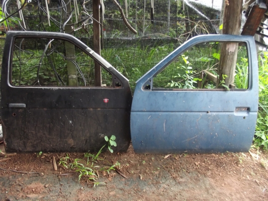 ขายด่วน อะไหร่ ประตู รถกระเบาะ นิสั้น บิ๊กเอ็ม