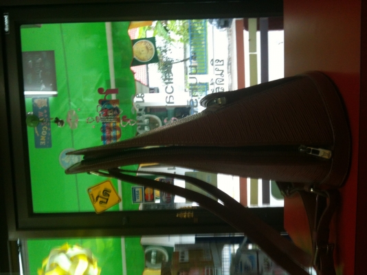 ขายกระเป๋าเป้ Louis