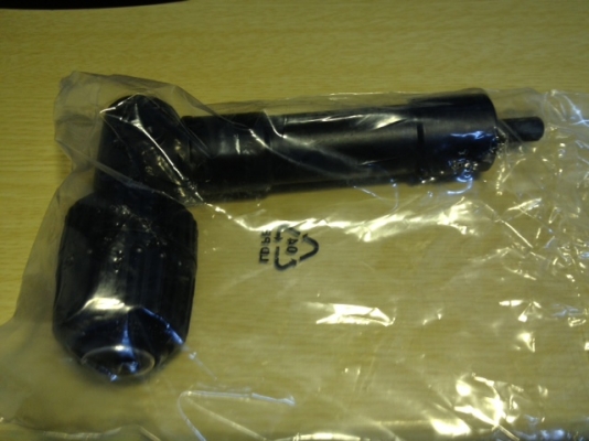 ตัวแปลง สว่านหัวงอ 90องศา สำหรับงานเจาะรูหรือไขน็อตในที่แคบแบบไม่ใช้จำปา ตัวแปลง สว่านหัวงอ 90องศา สำหรับงานเจาะรูหรือไขน็อตในที่แคบแบบไม่ใช้จำปา