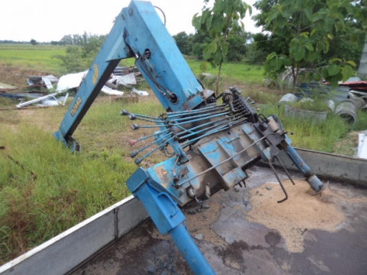 ขายเครน 3 ตันสภาพดีใช้งานทุกวัน  เพราะเอารถไปต่อดั้มเลยต้องการขายถูกๆๆ