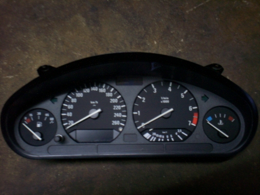 ขายหน้าปัท จอไมล์BMW 325I,320I E36 เครื่อง6สูบ 1000บาท TEL0890671028