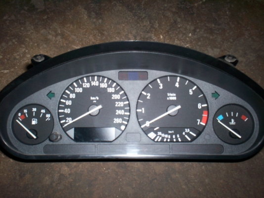 ขายหน้าปัท จอไมล์BMW 325I,320I E36 เครื่อง6สูบ 1000บาท TEL0890671028