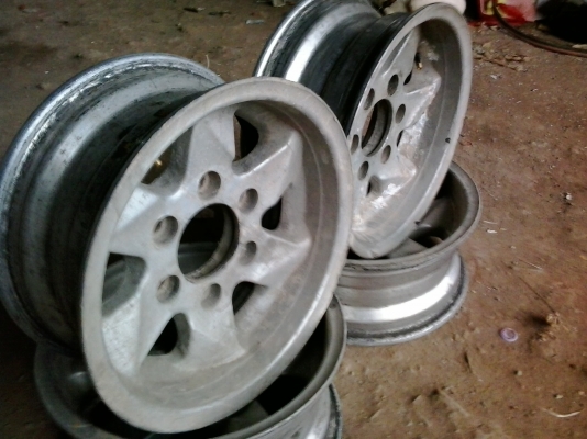 ขาย ล้อแม๊ก เก่า 6 รู ขอบ 14 หน้ากว้าง 6.5