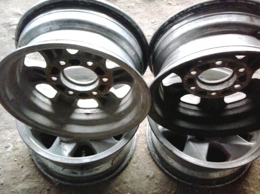 ขาย ล้อแม๊ก เก่า 6 รู ขอบ 14 หน้ากว้าง 6.5 ขาย ล้อแม๊ก เก่า 6 รู ขอบ 14 หน้ากว้าง 6.5