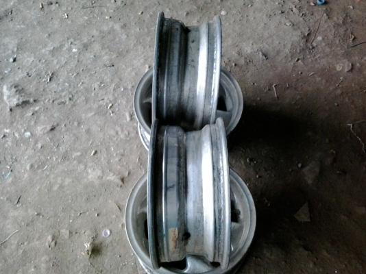 ขาย ล้อแม๊ก เก่า 6 รู ขอบ 14 หน้ากว้าง 6.5 ขาย ล้อแม๊ก เก่า 6 รู ขอบ 14 หน้ากว้าง 6.5