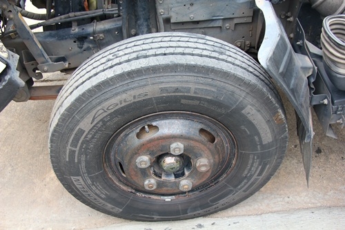 ขายรถบรรทุก 6 ล้อ lsuzu nkr 130 ปี 49 ราคาถูกๆๆ เดิมๆๆ