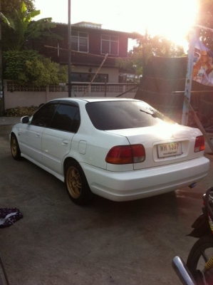 ขายCivic ตาโต สีขาว ออโต้ ติดแก๊ส 150000 rpf1/15