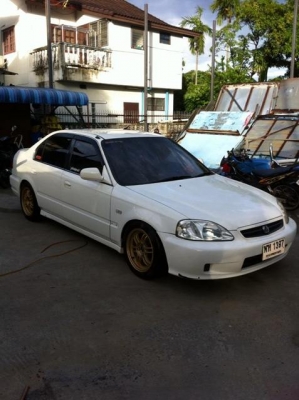 ขายCivic ตาโต สีขาว ออโต้ ติดแก๊ส 150000 rpf1/15