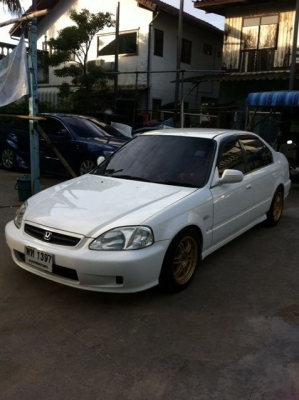 ขายCivic ตาโต สีขาว ออโต้ ติดแก๊ส 150000 rpf1/15