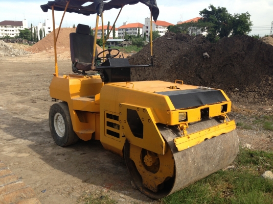 ขายรถบดเล็ก4ตัน